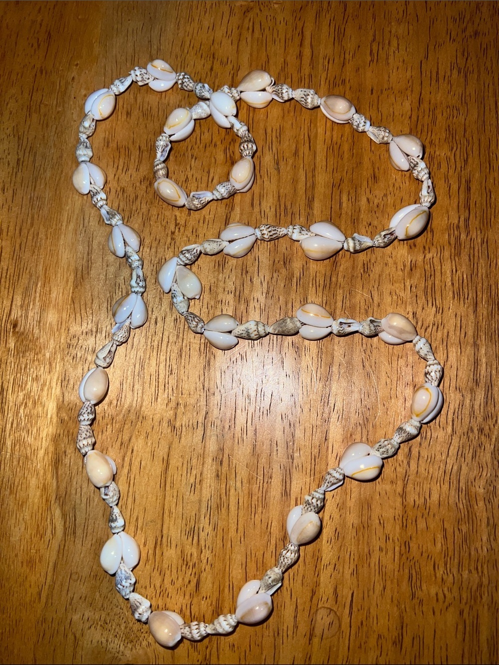 Vintage Cream and White Cowrie Shell Necklace Set